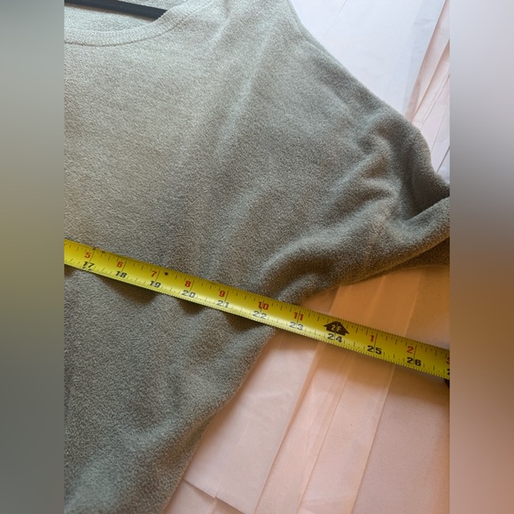 Barefoot Dreams CozyChic Ultra Lite® Slouchy Pullover size M - Picture 11 of 13